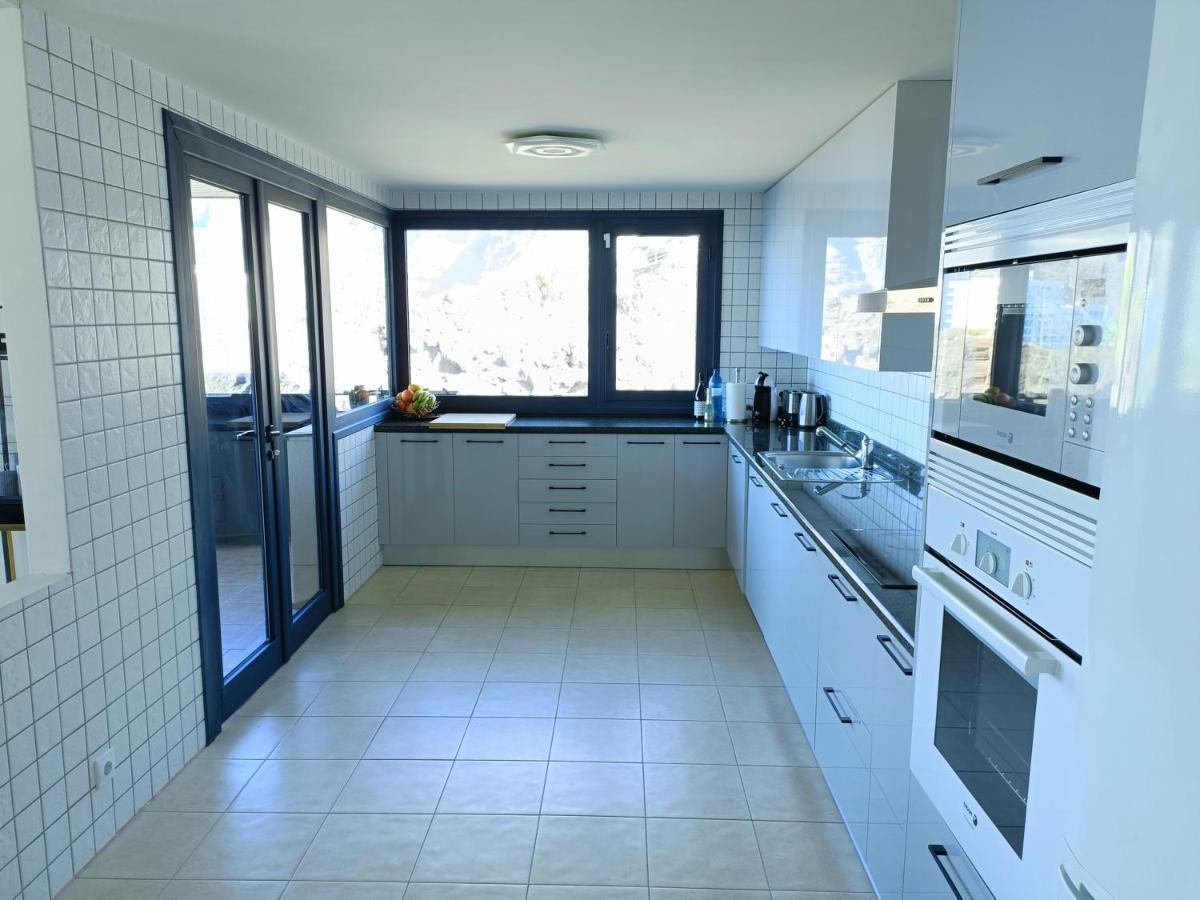 Luxury Los Gigantes Apartment ปัวร์โตเดซานตีอาโก ภายนอก รูปภาพ